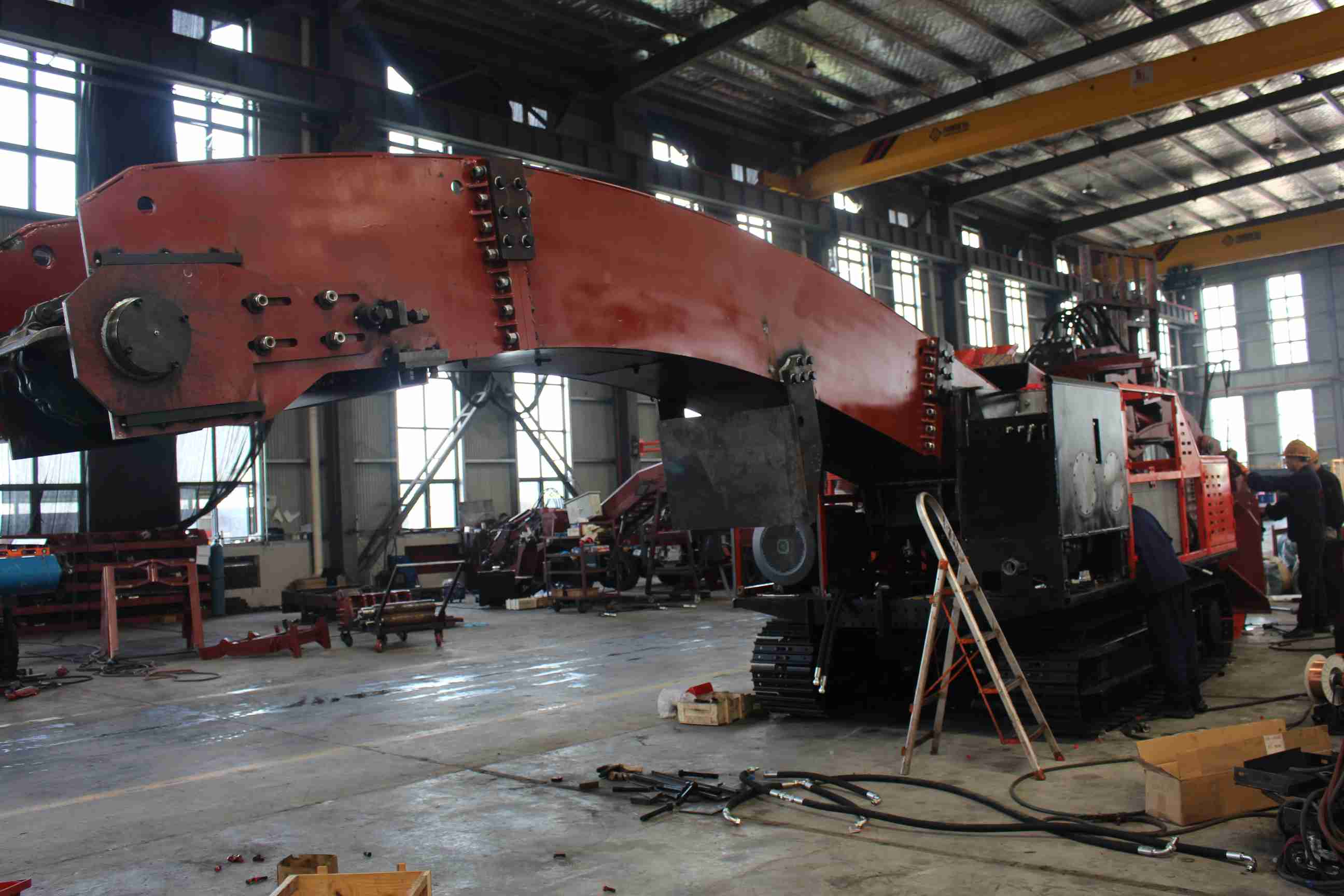 《童年》读后感：百字感悟阿廖沙苦难童年与成长力量(图1)